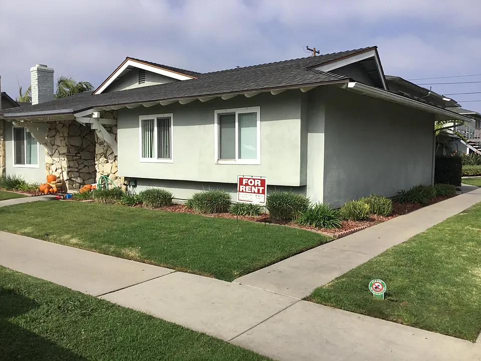 7641 Amazon Dr #4