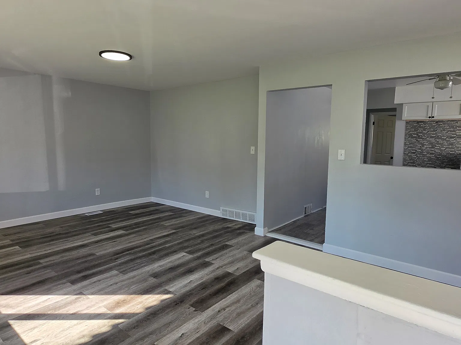 3 bed, 975 sqft, $1,800 — Photo 4