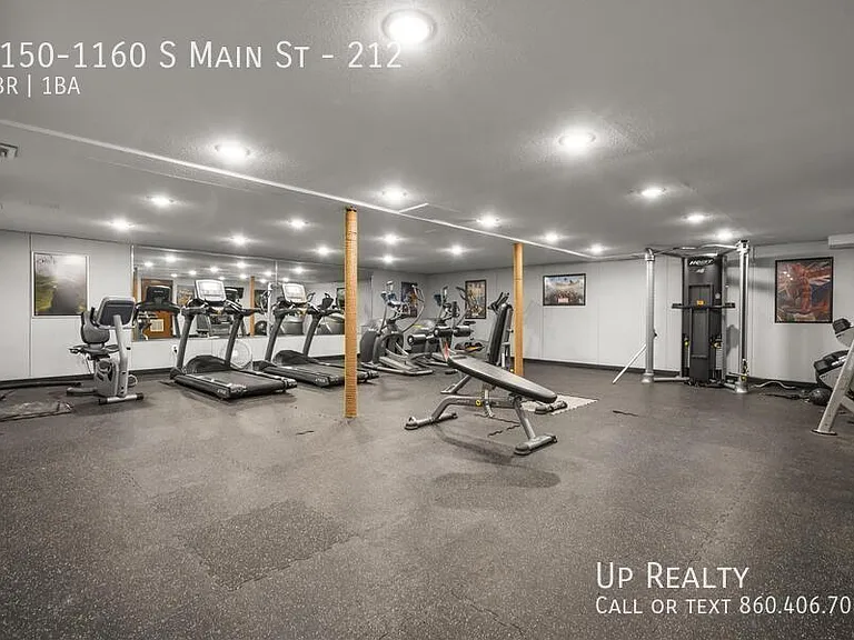 1150-1160 S Main St #212 — Photo 23