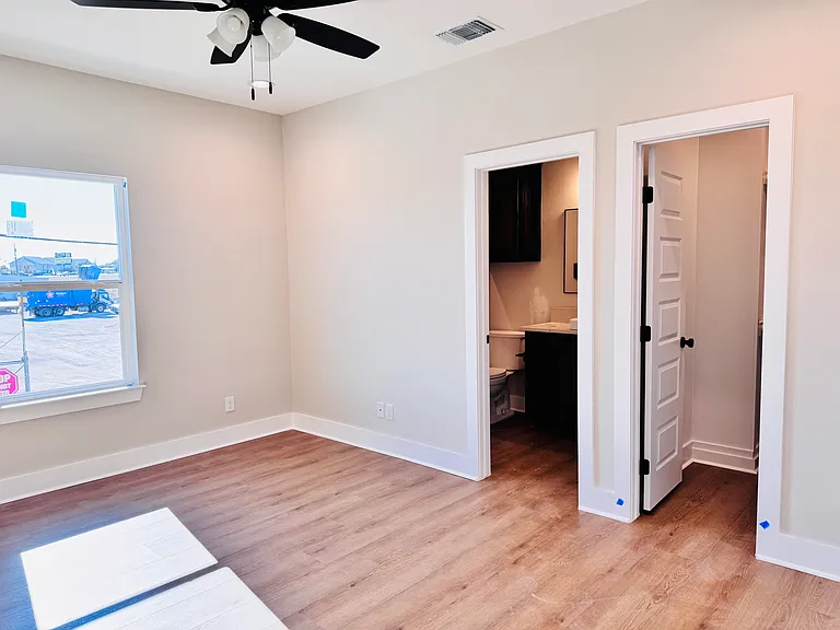 2031 Vaughn St #B — Photo 17