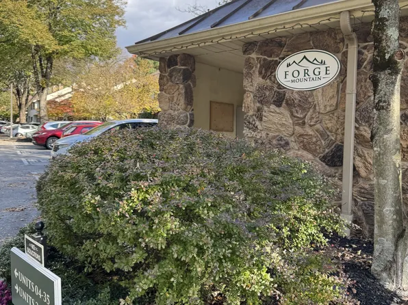 7 Flintlock Ln, Chesterbrook, PA 19087