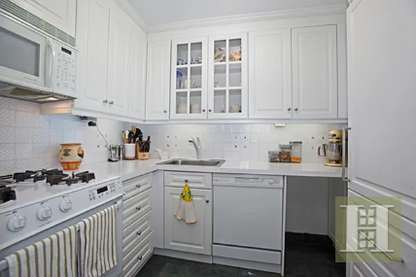 Sold by Halstead Real Estate | media 24