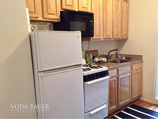 Rented by Voda Bauer Real Estate | media 16