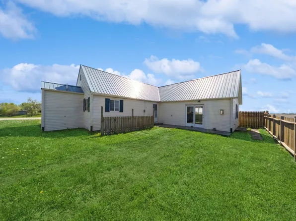 1953 S 44th Ave W, Newton, IA 50208