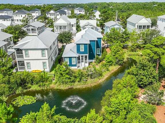 2nd image of 566 Gulfview Cir