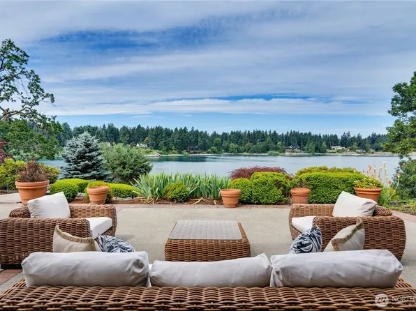 6638 Hilltop Lane, Lakewood, WA 98499