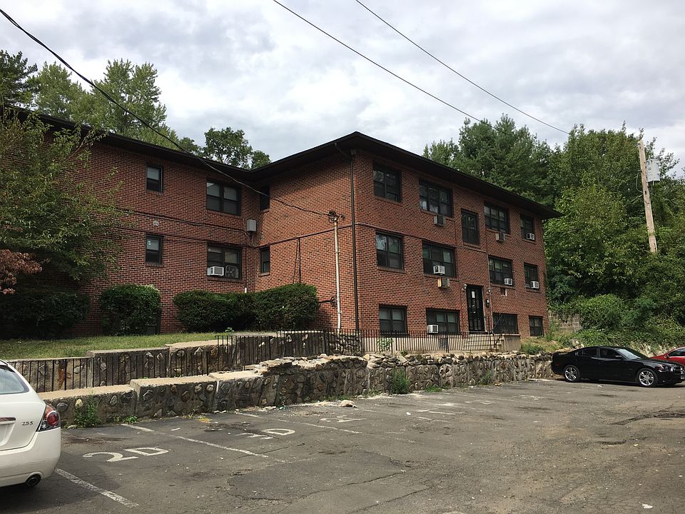 1st image of 335 Fountain St APT 3A