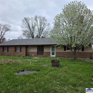7623 E Vermont Dr, Terre Haute, IN, 47802