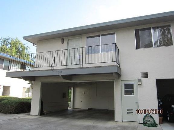5th image of 305 N 2nd St APT 4