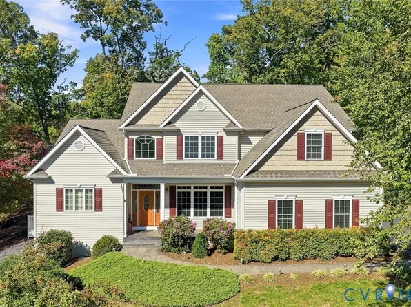 11 Fleetwood Dr, Palmyra, VA 22963