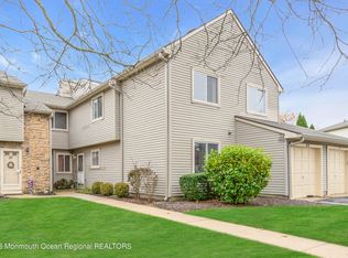 49 Chatham Ct #903, Hightstown, NJ 08520