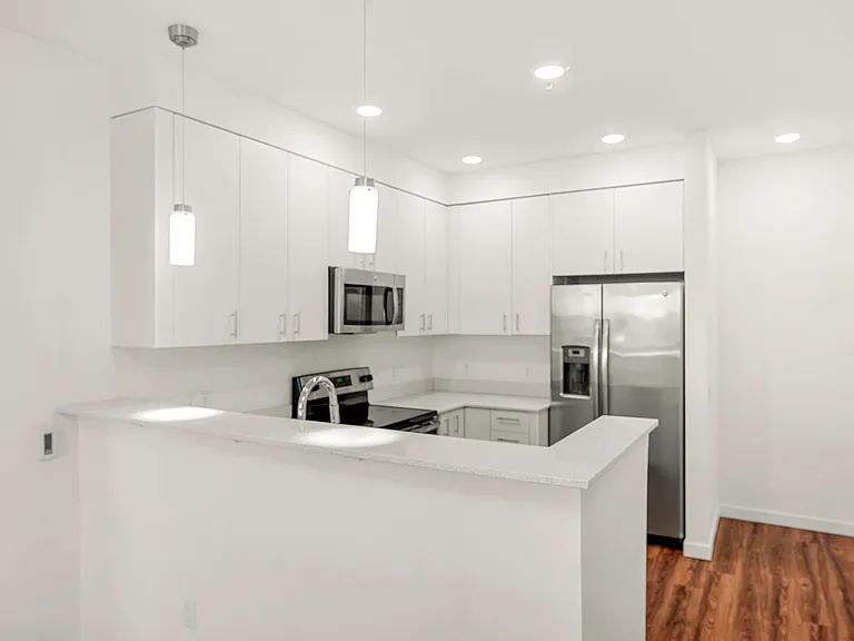 101 John St — Photo 8