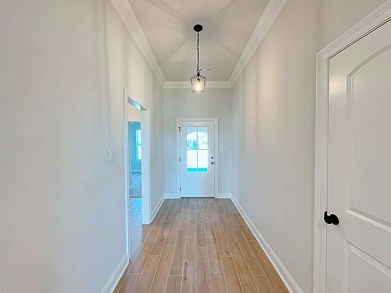 722 Bellegrove Square Ave — Photo 16