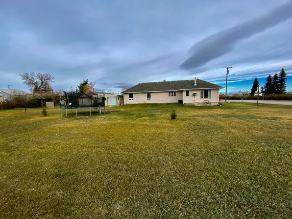 105 W Simson Ave, Geyser, MT 59447