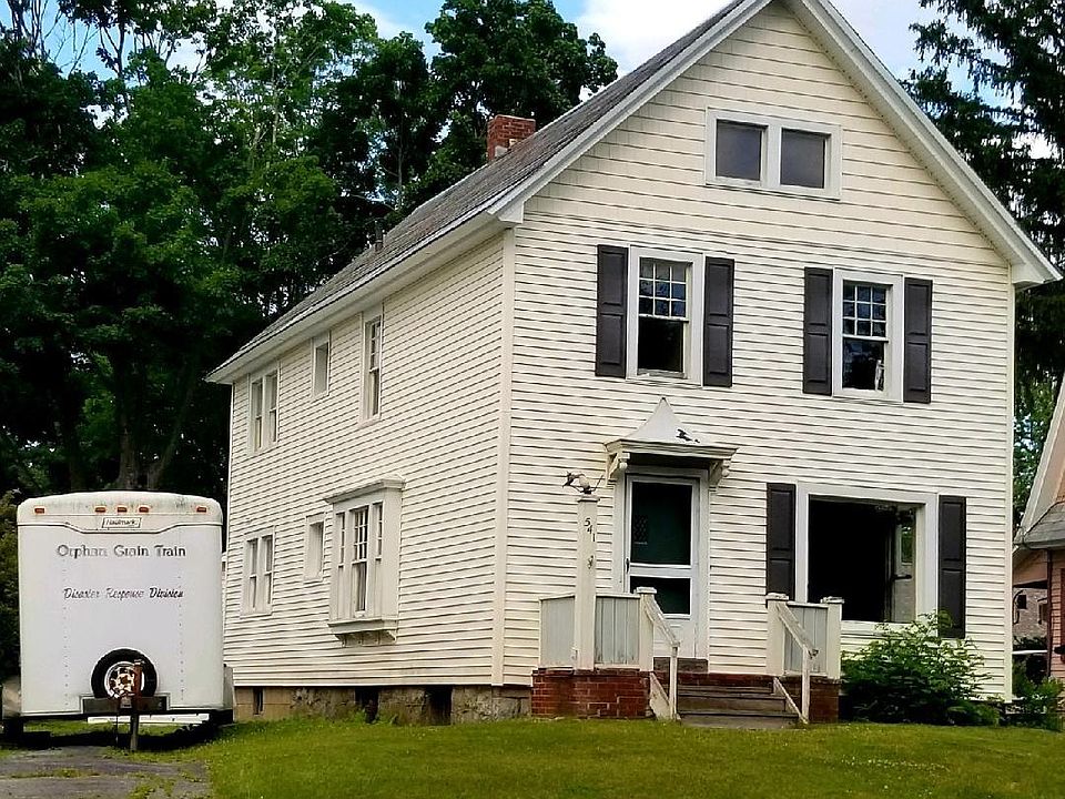 1st image of 541 Glen St