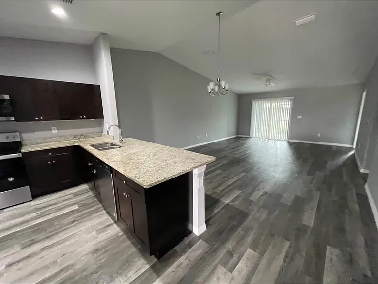 8575 Agate St — Photo 2