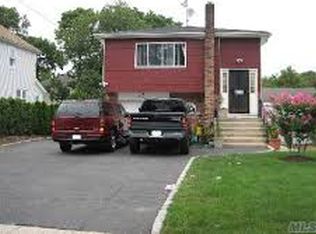 111 E Fulton Ave, Roosevelt, NY 11575
