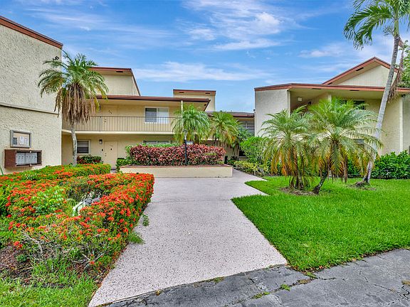 2nd image of 8799 Holly Court #104