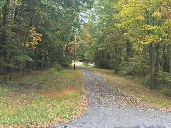 336 County Route 48, Thompson Ridge, NY 10985