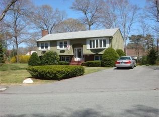 265 Country Club Ln, Brockton, MA 02301