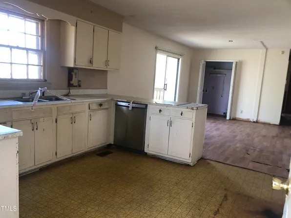 4032 Chaucer Dr, Durham, NC 27705