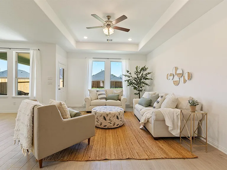 8003 Chukka Dr — Photo 11
