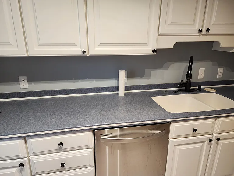 922 Rosalie Way — Photo 3