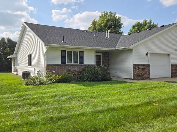 2700 10th St SW, Willmar, MN 56201
