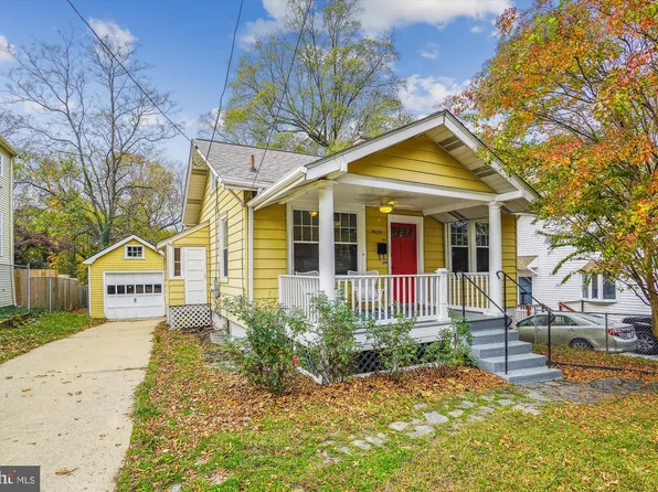 4224 34th St, Mount Rainier, MD 20712
