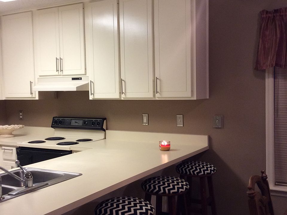 1st image of 2766 Tyndall Dr