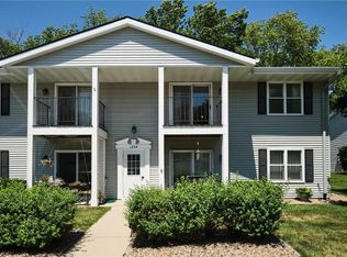 1252 49th St UNIT 3, West Des Moines, IA 50266