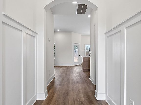 2nd image of 506 Morgan Dr Lot 4