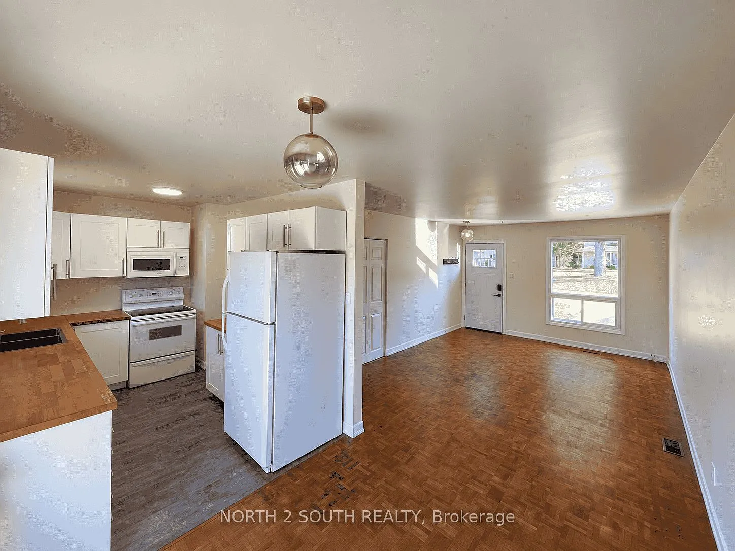 3 bed, $2,300 — Photo 4