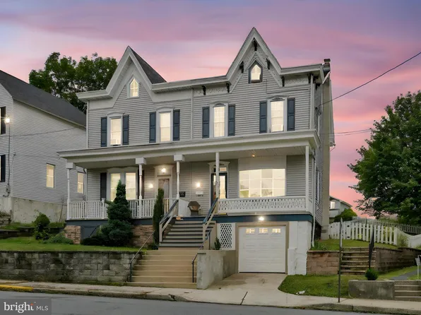 421 W Market St, Orwigsburg, PA 17961