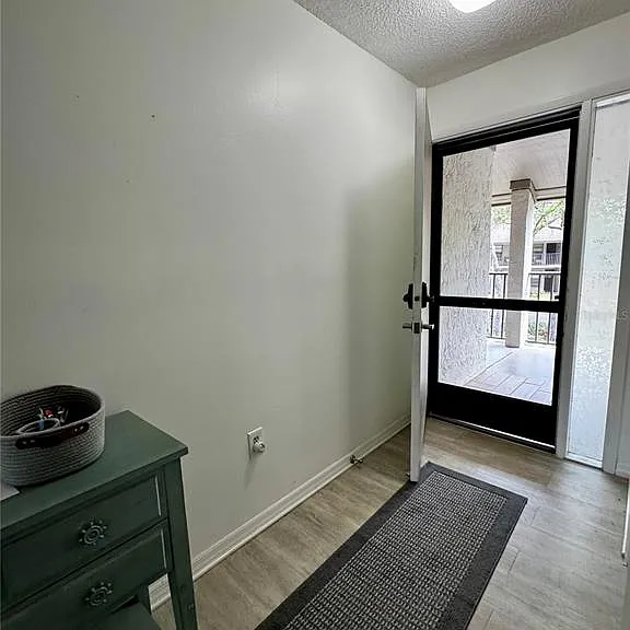 3031 Quail Holw #16 — Photo 3