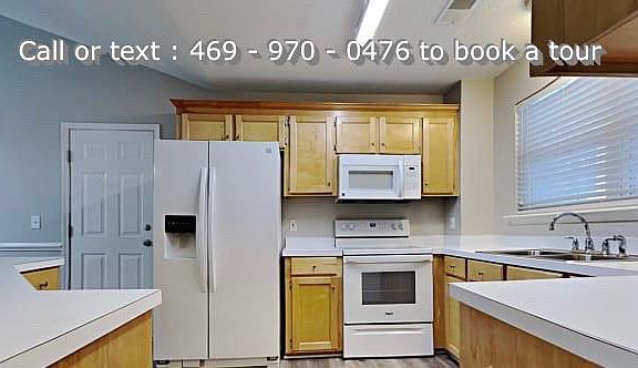2nd image of 1335 Parliament Lake Dr