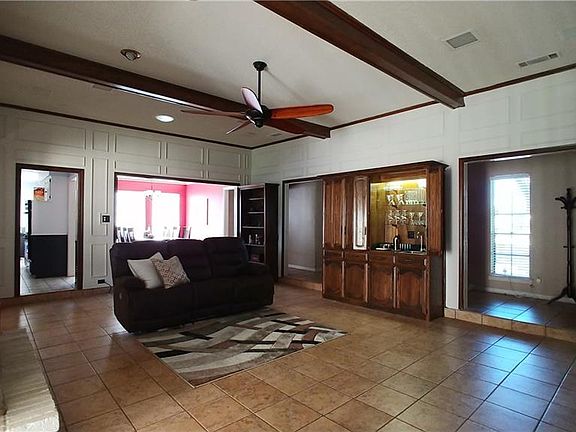 5th image of 3805 Bainbridge Ct