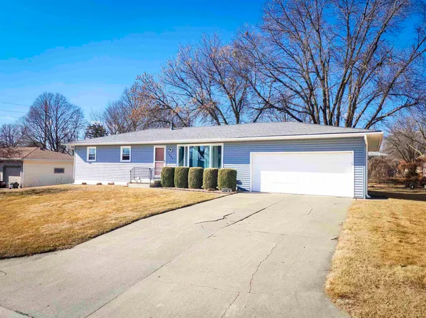 1303 N 19th St, Norfolk, NE 68701