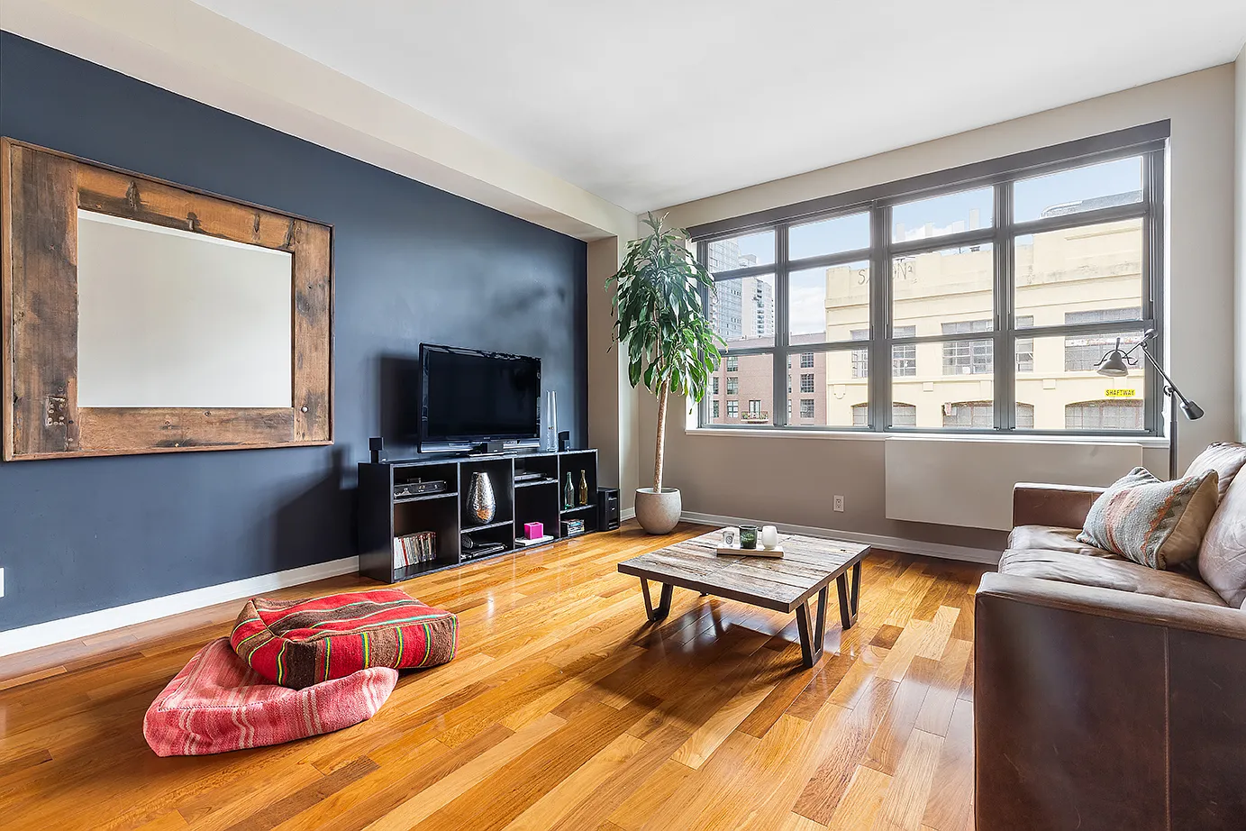80 Metropolitan Avenue — Photo 2