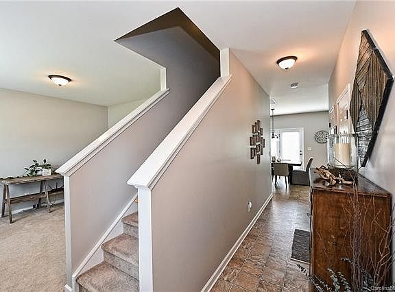 3rd image of 10196 Highland Creek Cir
