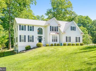 5200 Swain Dr, Warrenton, VA 20187