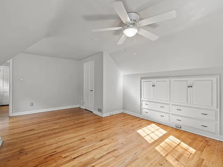181 Amazon Pl — Photo 23