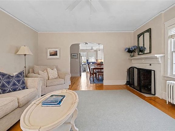 5th image of 94 Ruggles Ave