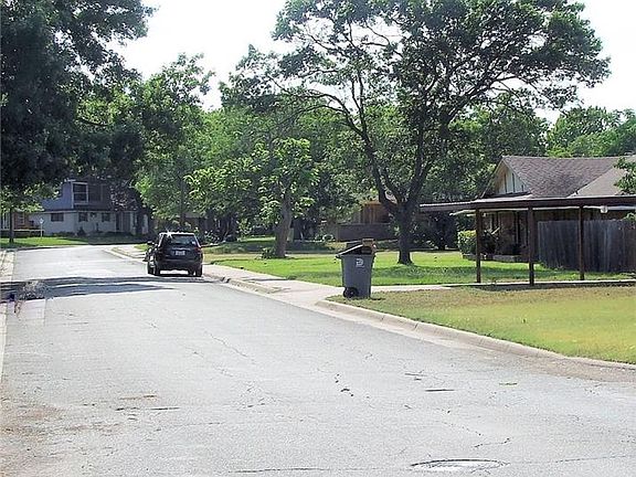 2nd image of 3726 Kimballdale Dr