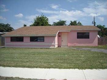 1st image of 1720 SW 69th Ter