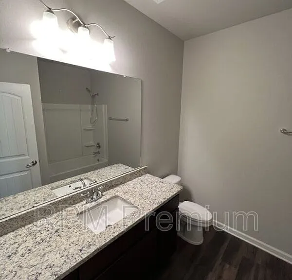 2123 Westfield Ave — Photo 17