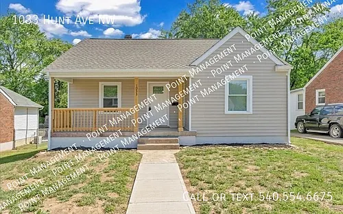 1033 Hunt Ave NW Photo 1