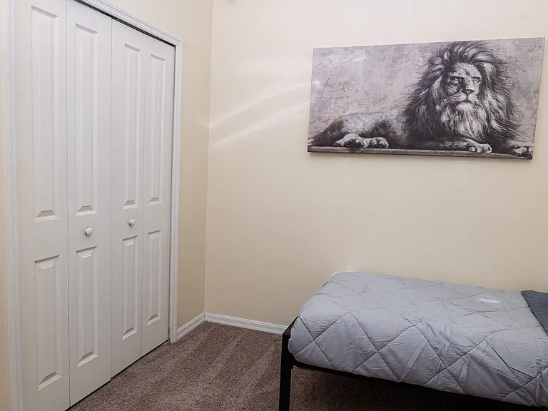 1637 Maximilian Dr — Photo 18