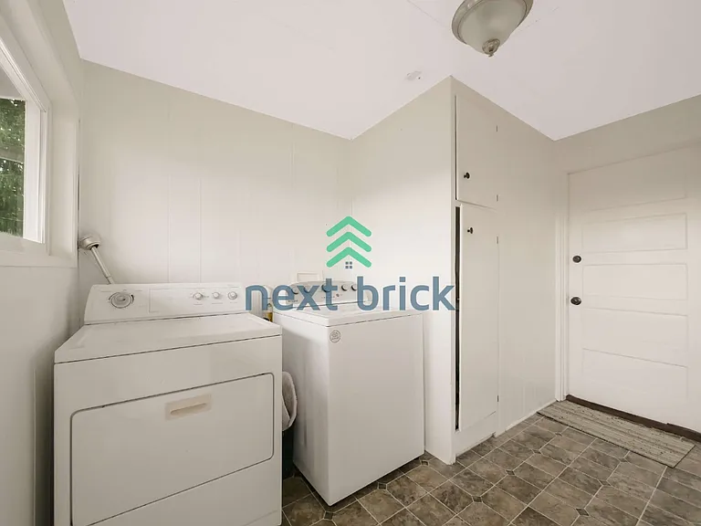 3615 Colby Ave — Photo 16