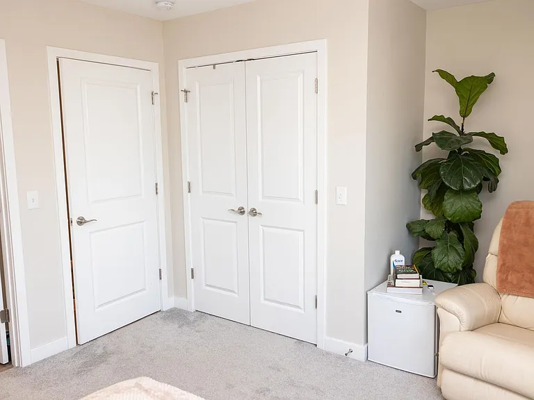 357 N Liberty St — Photo 11